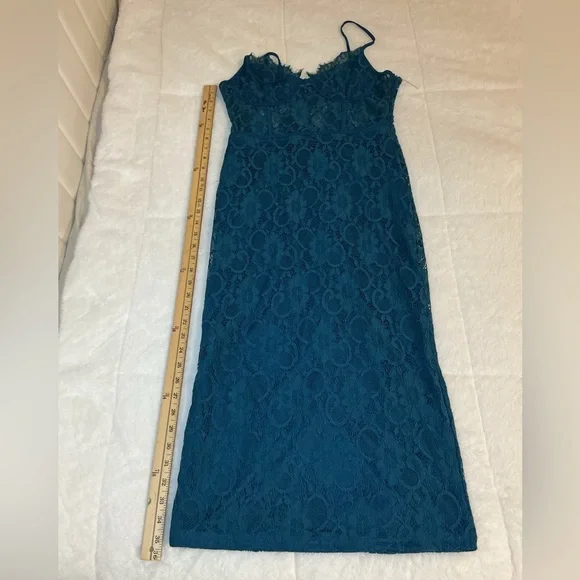 Boohoo Elegant Teal Lace Dress - Picture 3 of 6
